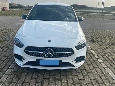 Usata Mercedes B200 AMG 150 CV (110 kW) 2019 Bianco Monovolume