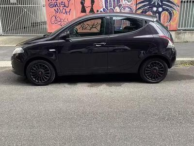 Usata Lancia Ypsilon 69 CV (50 kW) 2014 Utilitaria