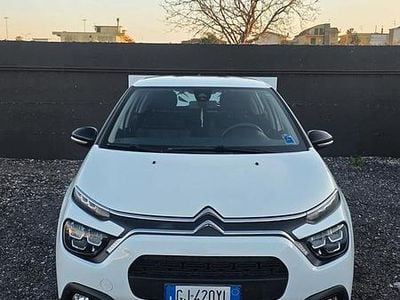Usata Citroën C3 Shine 101 CV (74 kW) 2022 Bianco Utilitaria
