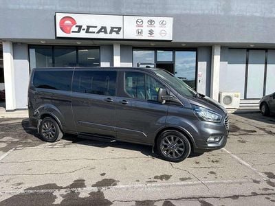 Usata Ford Tourneo Titanium 131 CV (96 kW) 2022 Meteor gray Monovolume