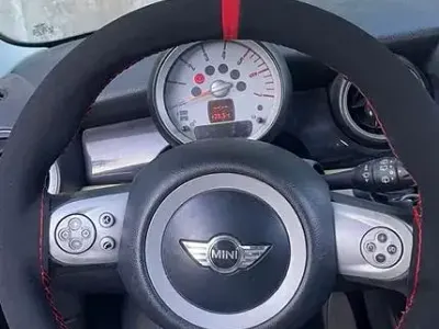 Usata Mini Cooper D 109 CV (80 kW) 2007 Nero Utilitaria