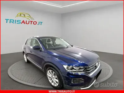 Usata VW T-Roc Advance 150 CV (110 kW) 2020 Blu SUV