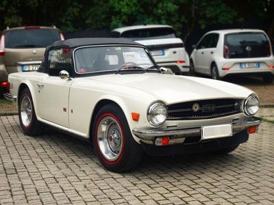 usata Triumph TR6 2.5cc 150cv -restaurato completo- ASI TARGA ORO- Firenze