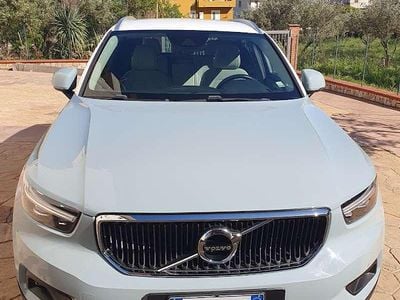 Usata Volvo XC40 Momentum 150 CV (110 kW) 2018 Verde SUV