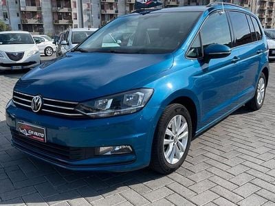 Usata VW Touran 115 CV (84 kW) 2017 Blu Monovolume