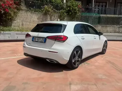 Usata Mercedes A180 136 CV (100 kW) 2020 Bianco Berlina