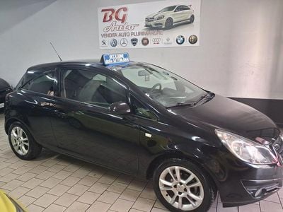 Usata Opel Corsa 75 CV (55 kW) 2009 Nero Utilitaria