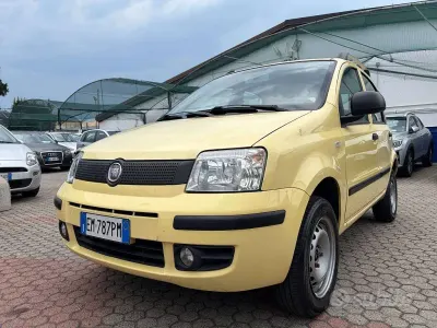 Usata Fiat Panda 77 CV (56 kW) 2012 Giallo Utilitaria