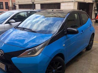 Usata Toyota Aygo X-clusiv 69 CV (50 kW) 2015 Utilitaria