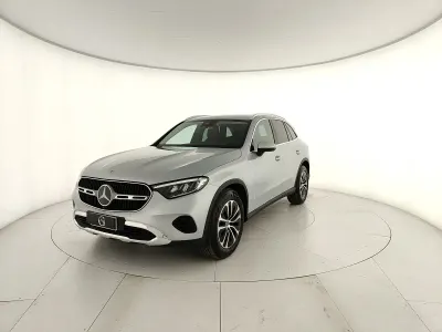 Usado Mercedes GLC200 Advanced 163 CV (119 kW) 2025 Plateado SUV