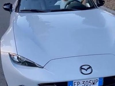 Usata Mazda MX5 131 CV (96 kW) 2018 Grigio Cabrio