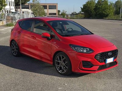 Usado Ford Fiesta ST-Line X 125 HP (91 kW) 2023 Vermelho Citadino