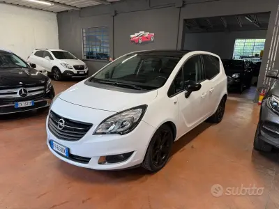 Usata Opel Meriva 110 CV (80 kW) 2015 Bianco Monovolume
