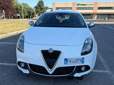 Usata Alfa Romeo Giulietta 120 CV (88 kW) 2017 Bianco Utilitaria