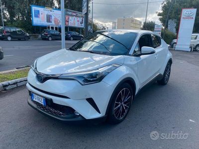 Usata Toyota C-HR Lounge 98 CV (72 kW) 2017 SUV