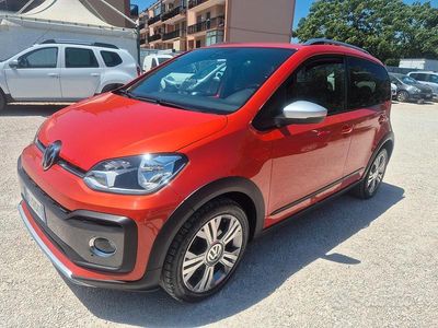 Usata VW up! 89 CV (65 kW) 2025 Arancione Utilitaria