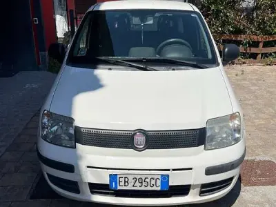 Usata Fiat Panda Active 54 CV (39 kW) 2010 Bianco Utilitaria