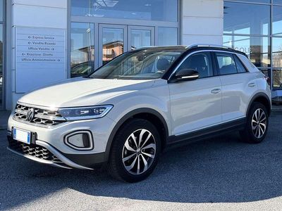 Usata VW T-Roc Style 110 CV (80 kW) 2022 Ascot grey SUV