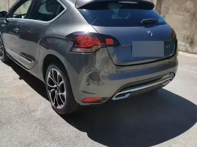 Usata DS Automobiles DS4 120 CV (88 kW) 2015 Berlina
