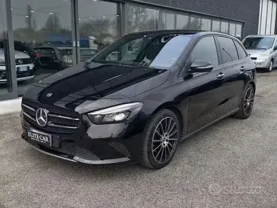 Usata Mercedes B200 Premium 150 CV (110 kW) 2019 Nero Utilitaria