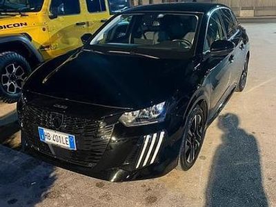 Usata Peugeot 208 101 CV (74 kW) 2025 Utilitaria