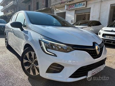 Usata Renault Clio V Evolution 100 CV (73 kW) 2023 Bianco Utilitaria