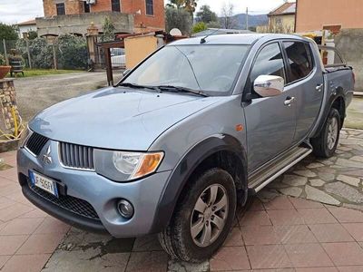 usata Mitsubishi L200 d.cab 2.5 di-d Intense