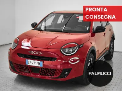 Usata Fiat 600 145 CV (106 kW) 2025 Rosso SUV
