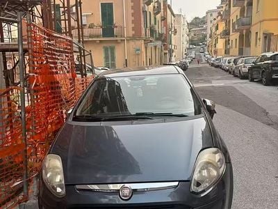 Usata Fiat Punto Evo 95 CV (69 kW) 2011 Blu Utilitaria