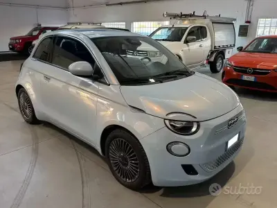 Occasion Fiat 500e Business 42 kW (58 PK) 2020 Blauw Sedan