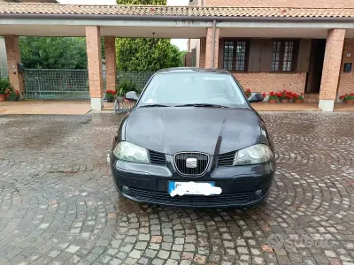 Usata Seat Ibiza 75 CV (55 kW) 2004 Nero Utilitaria