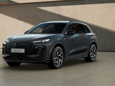 Uusi Audi Q6 e-tron Design 2026 Harmaa Katumaasturi