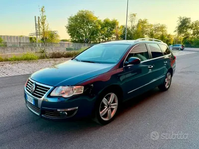 Usata VW Passat 140 CV (102 kW) 2007 Bluazzurro Station wagon