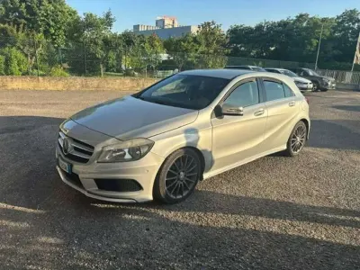 Usata Mercedes A180 AMG 109 CV (80 kW) 2013 Argento Utilitaria