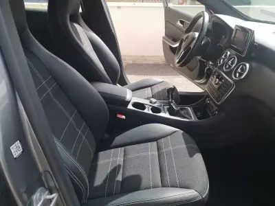 Usata Mercedes A180 Premium 109 CV (80 kW) 2013 Berlina