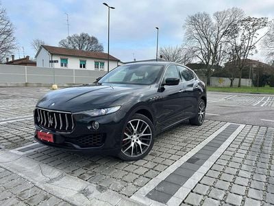 Usata Maserati Levante 250 CV (183 kW) 2016 Nero SUV
