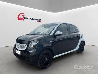 Usata Smart ForFour Passion 71 CV (52 kW) 2015 Nero Utilitaria