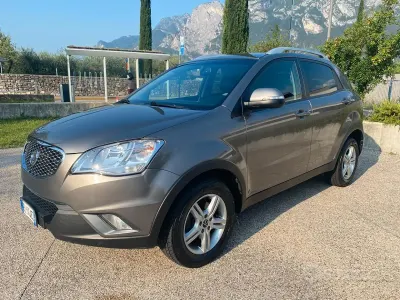 Usata SsangYong Korando 175 CV (128 kW) 2012 Grigio SUV