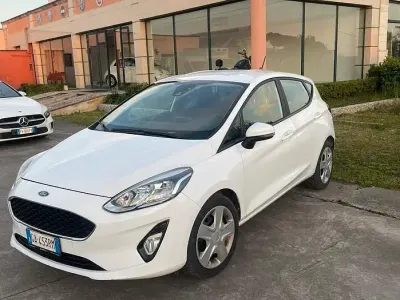 Second-hand Ford Fiesta 86 CP (63 kW) 2020 Alb Hatchback