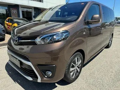 Gebraucht Toyota Proace Verso 144 PS (105 kW) 2024 Kombi