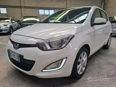 Usata Hyundai i20 85 CV (62 kW) 2013 Bianco Utilitaria