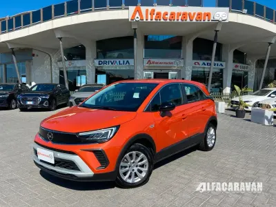 Usata Opel Crossland X Elegance 120 CV (88 kW) 2022 Arancione SUV