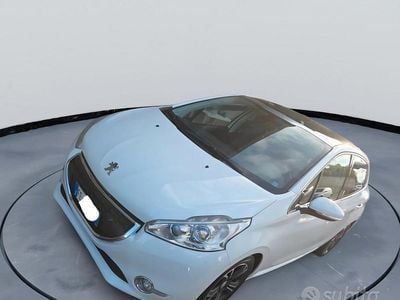 Usata Peugeot 208 2016 Bianco Utilitaria