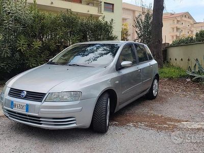 Usata Fiat Stilo 140 CV (102 kW) 2005 Grigio Berlina