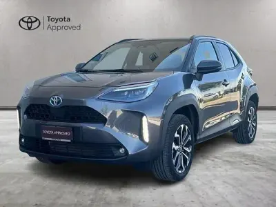 Usata Toyota Yaris Cross Trend 116 CV (85 kW) 2024 Grigio SUV