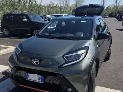 Usata Toyota Aygo X Limited 72 CV (52 kW) 2022 Verde SUV