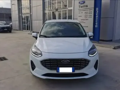 Usata Ford Fiesta Titanium 125 CV (91 kW) 2022 Bianco frozen Utilitaria