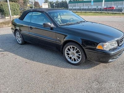 Usata Volvo C70 200 CV (147 kW) 2004 Nero Cabrio