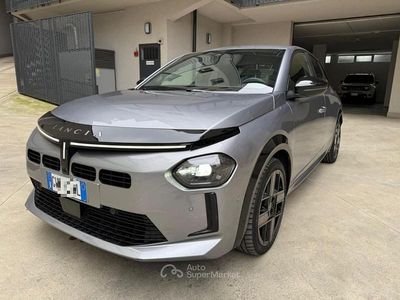 Usata Lancia Ypsilon 110 CV (80 kW) 2024 Grigio Utilitaria