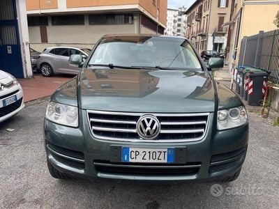 Usata VW Touareg R 174 CV (127 kW) 2005 Verde SUV